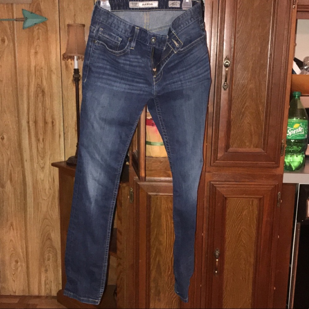 BKE Men’s jeans. 30L. Great condition.